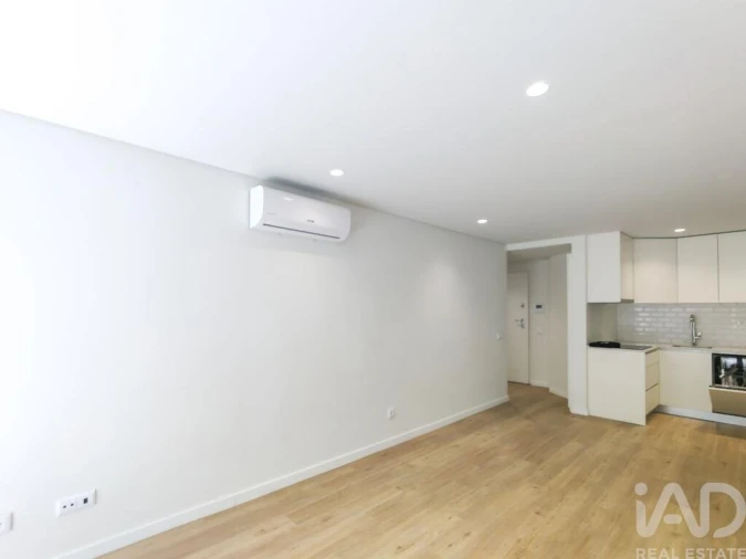 Apartamento T1 para Venda em Cedofeita, Santo Ildefonso, Sé, Miragaia, São Nicolau e Vitória Foto 9