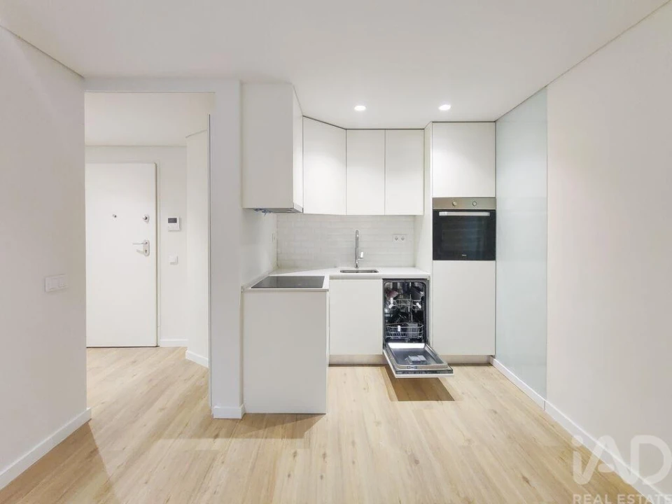 Apartamento T1 para Venda em Cedofeita, Santo Ildefonso, Sé, Miragaia, São Nicolau e Vitória Foto 13