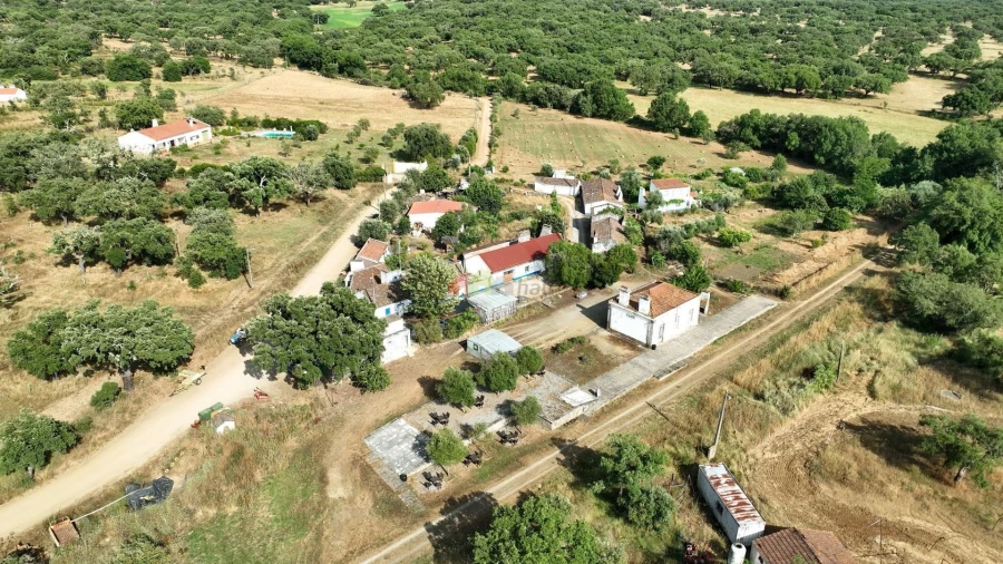 Quinta T3 para Venda em Nossa Senhora da Vila, Nossa Senhora do Bispo e Silveiras Foto 2