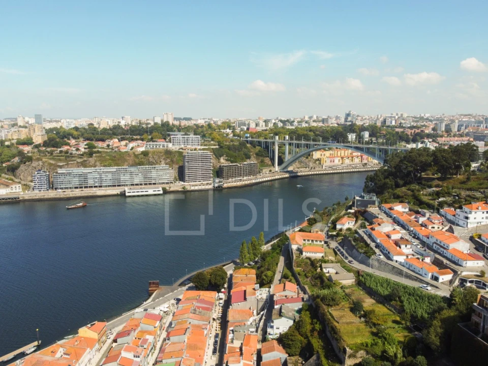 Moradia T6 para Venda em Santa Marinha e São Pedro da Afurada Foto 12