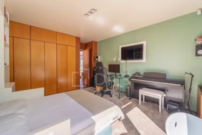 Moradia T6 para Venda em Santa Marinha e São Pedro da Afurada