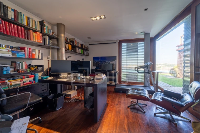 Moradia T6 para Venda em Santa Marinha e São Pedro da Afurada Foto 44
