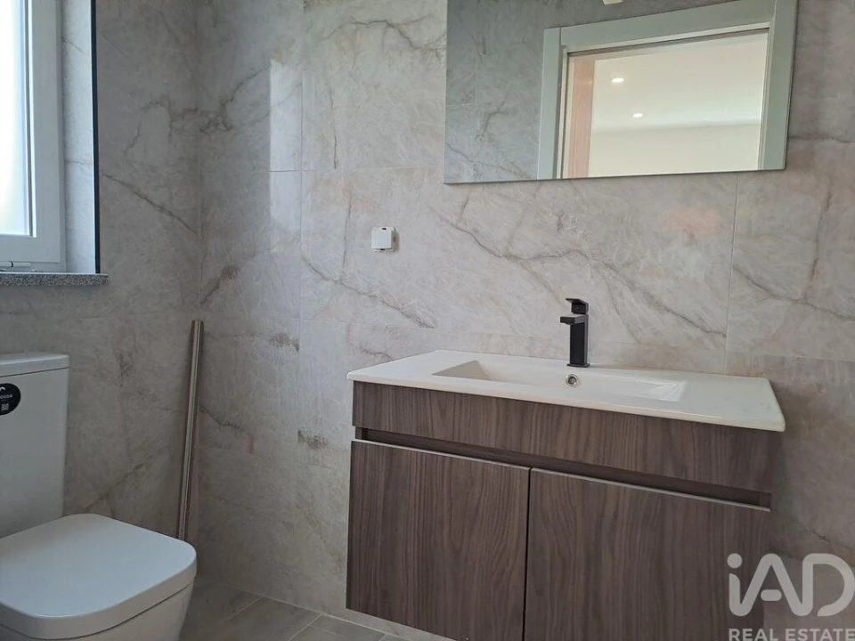 Moradia T3 para Venda em Louriçal Foto 21