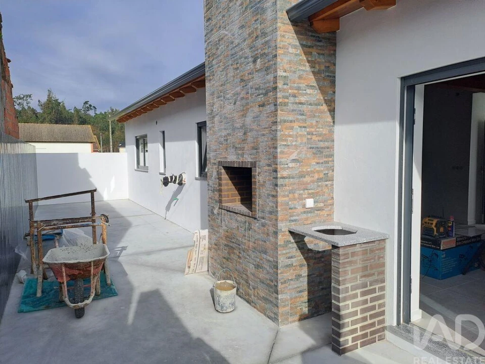 Moradia T3 para Venda em Louriçal Foto 25