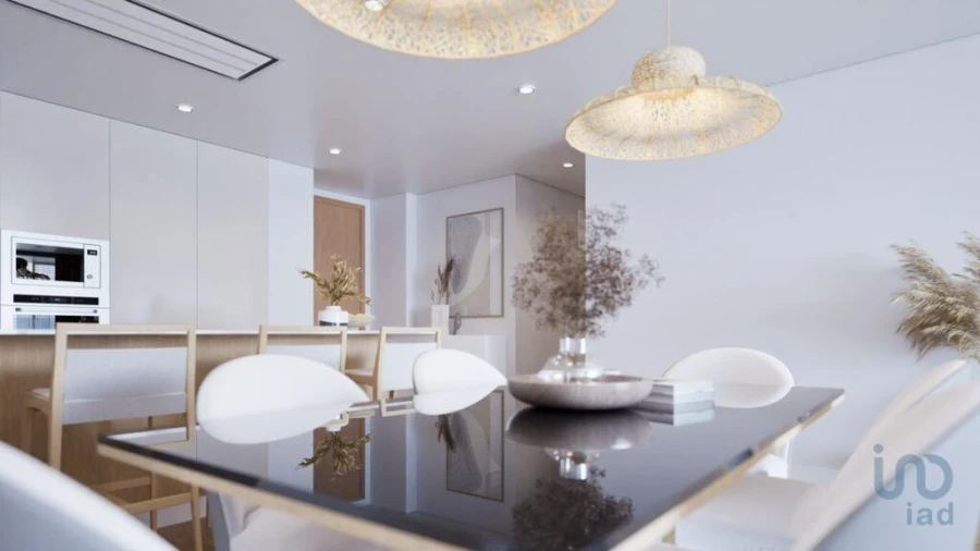 Apartamento T1 para Venda em Estreito de Camara de Lobos Foto 3