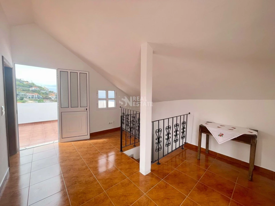 Moradia T3 para Venda em Ribeira Brava Foto 6