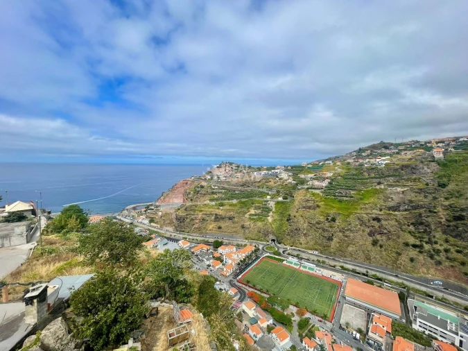 Moradia T3 para Venda em Ribeira Brava Foto 3