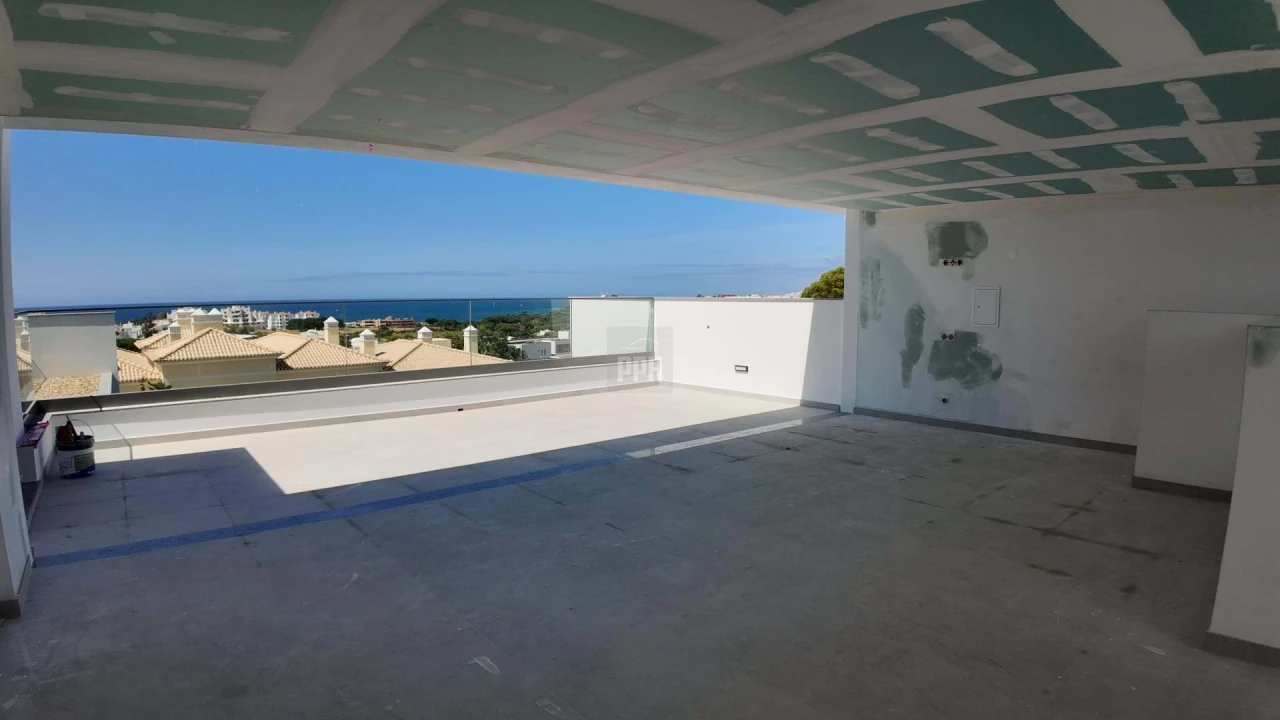 Apartamento T1 para Venda em Albufeira e Olhos de Água Foto 1