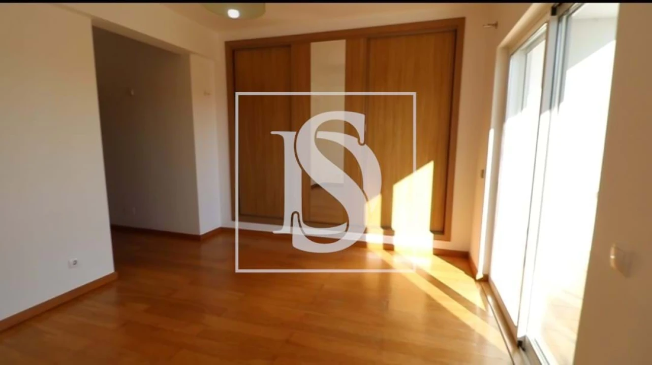 Moradia T2 para Venda em São Silvestre Foto 11