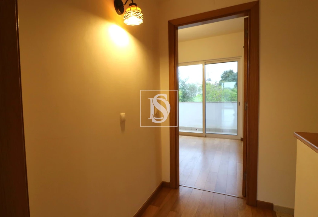 Moradia T2 para Venda em São Silvestre Foto 16