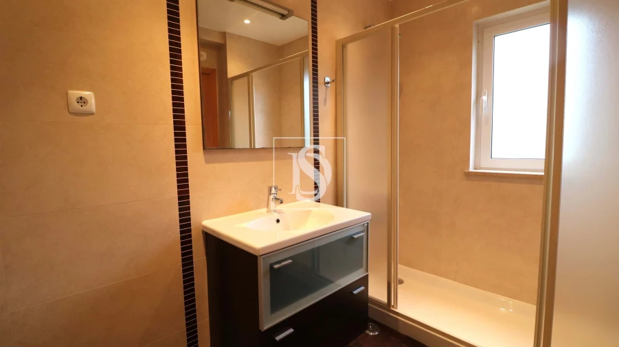 Moradia T2 para Venda em São Silvestre Foto 21