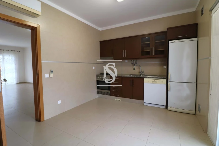 Moradia T2 para Venda em São Silvestre Foto 5