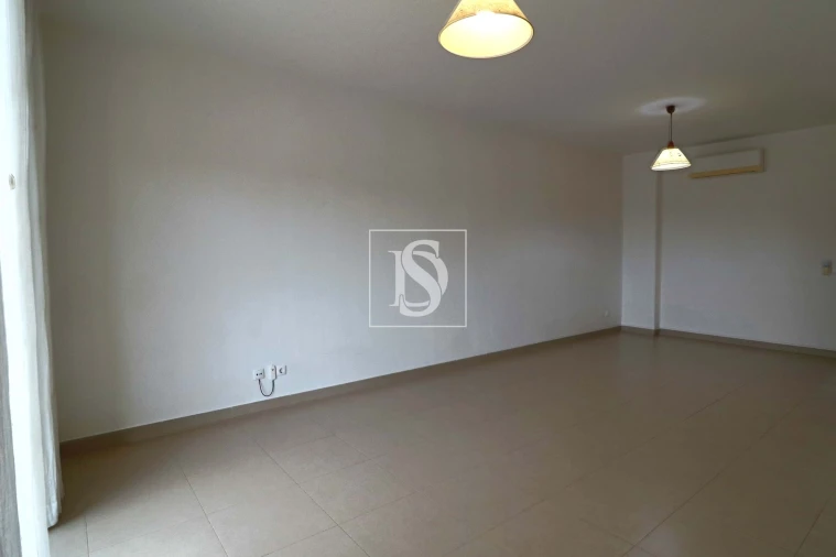 Moradia T2 para Venda em São Silvestre Foto 3