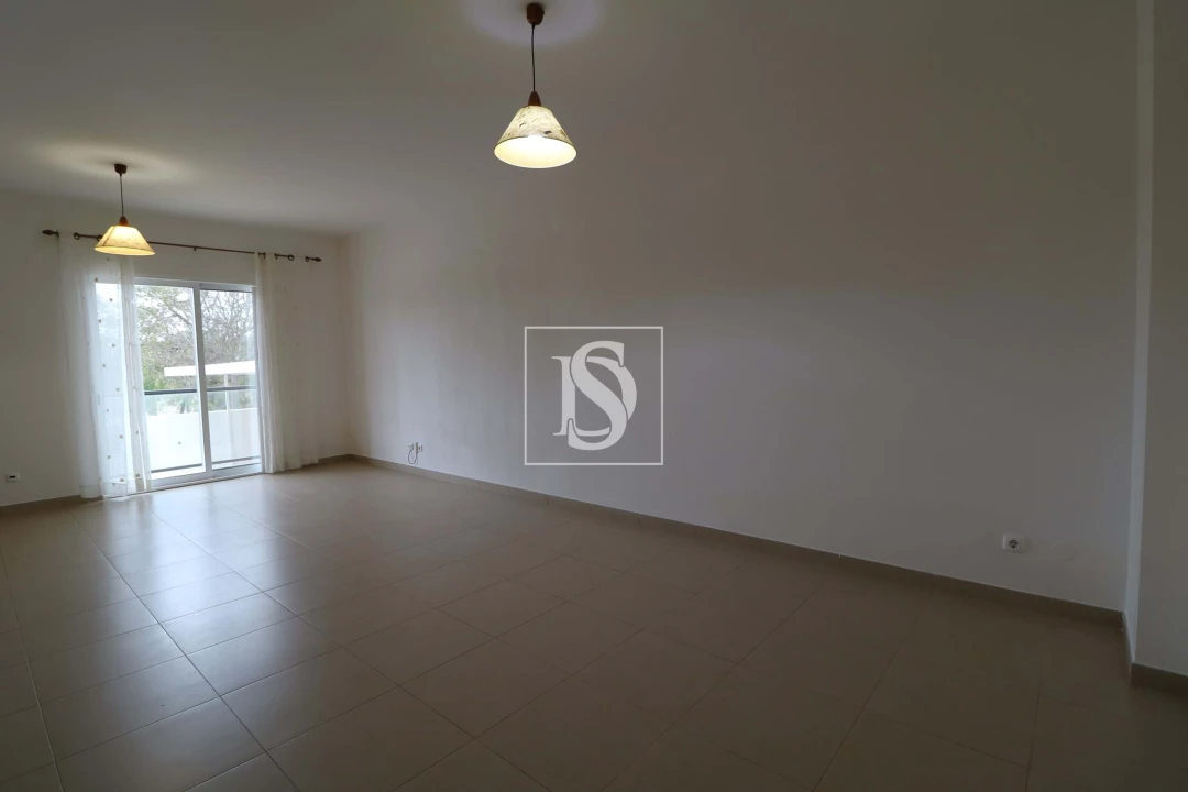 Moradia T2 para Venda em São Silvestre Foto 2