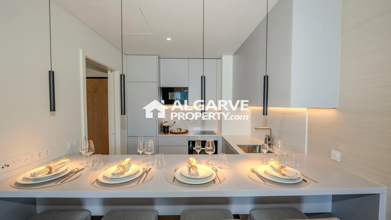 Apartamento T2 para Venda em Quarteira Foto 3