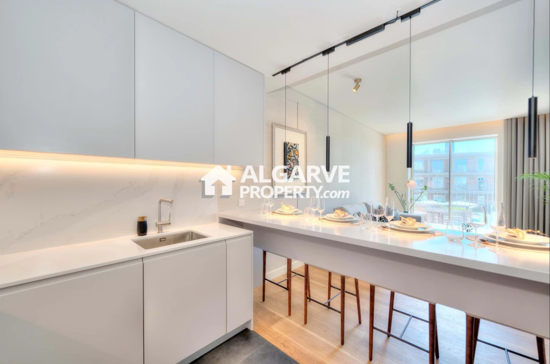 Apartamento T2 para Venda em Quarteira Foto 8
