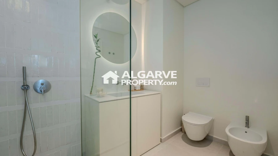 Apartamento T2 para Venda em Quarteira Foto 15