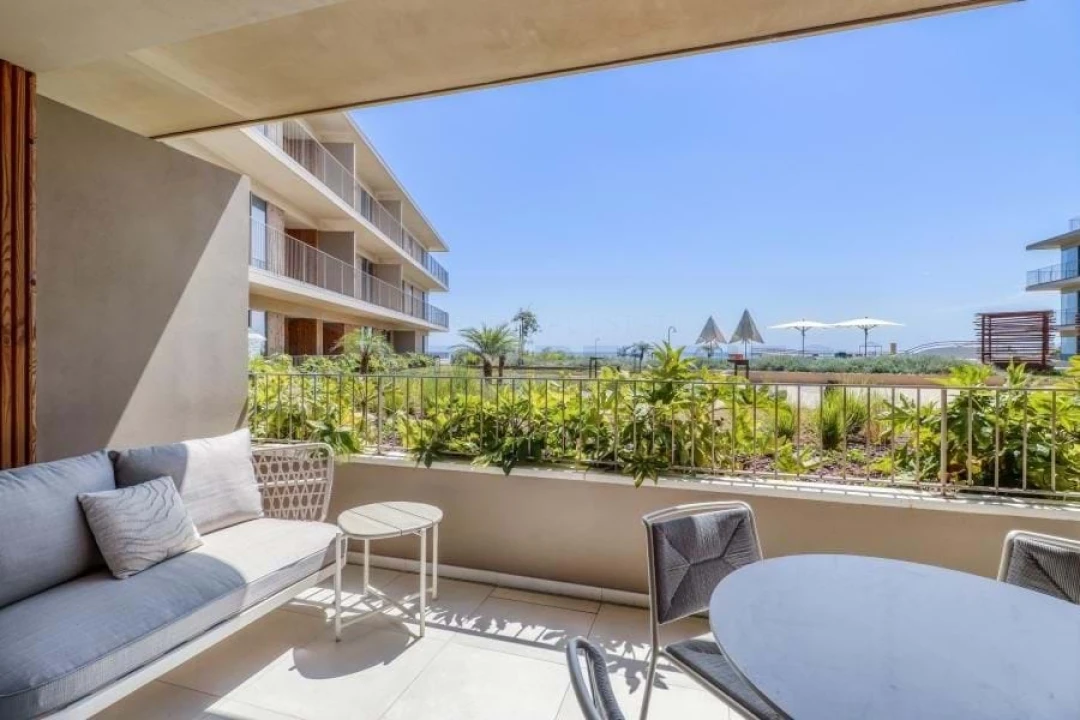 Apartamento T2 para Venda em Quarteira Foto 10