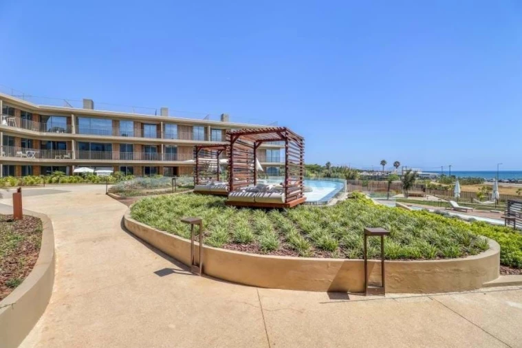 Apartamento T2 para Venda em Quarteira Foto 30