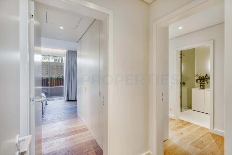 Apartamento T2 para Venda em Quarteira Foto 17