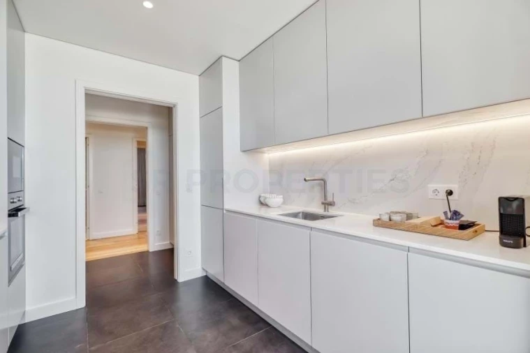 Apartamento T2 para Venda em Quarteira Foto 13