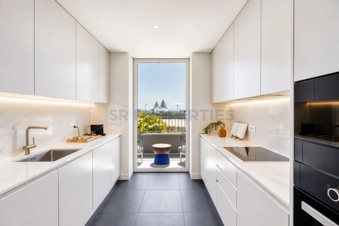 Apartamento T2 para Venda em Quarteira Foto 3