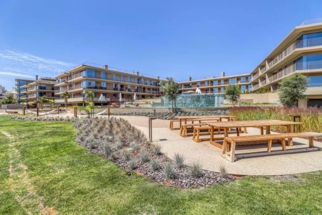 Apartamento T2 para Venda em Quarteira Foto 29