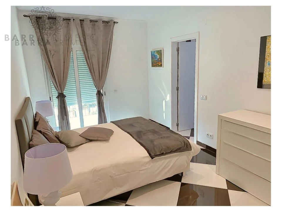 Apartamento T3 para Venda em Santa Barbara de Nexe Foto 9