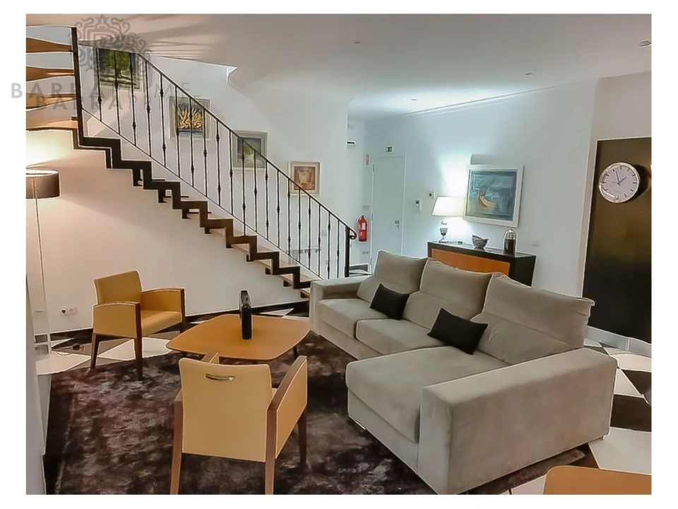 Apartamento T3 para Venda em Santa Barbara de Nexe Foto 11