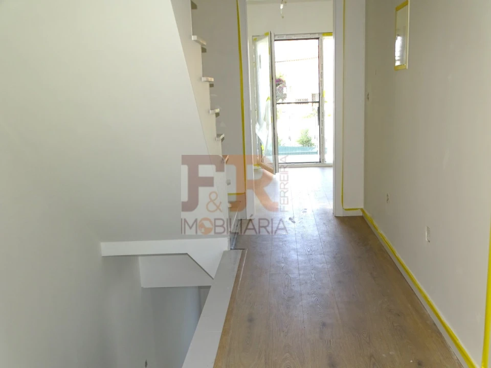 Moradia T3 para Venda em Quinta do Conde Foto 15