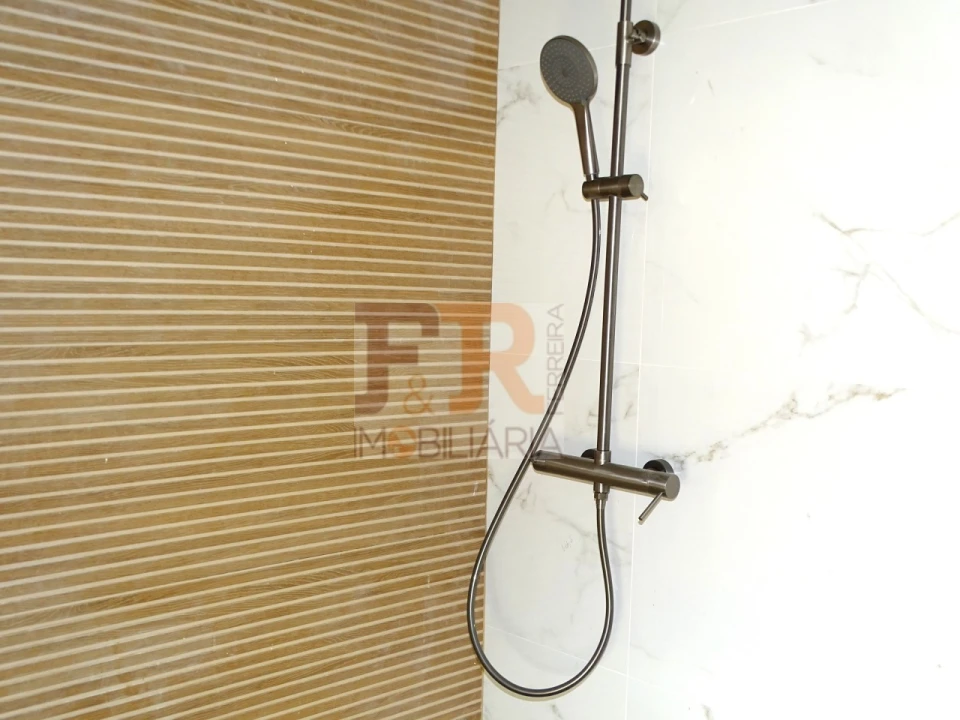 Moradia T3 para Venda em Quinta do Conde Foto 16