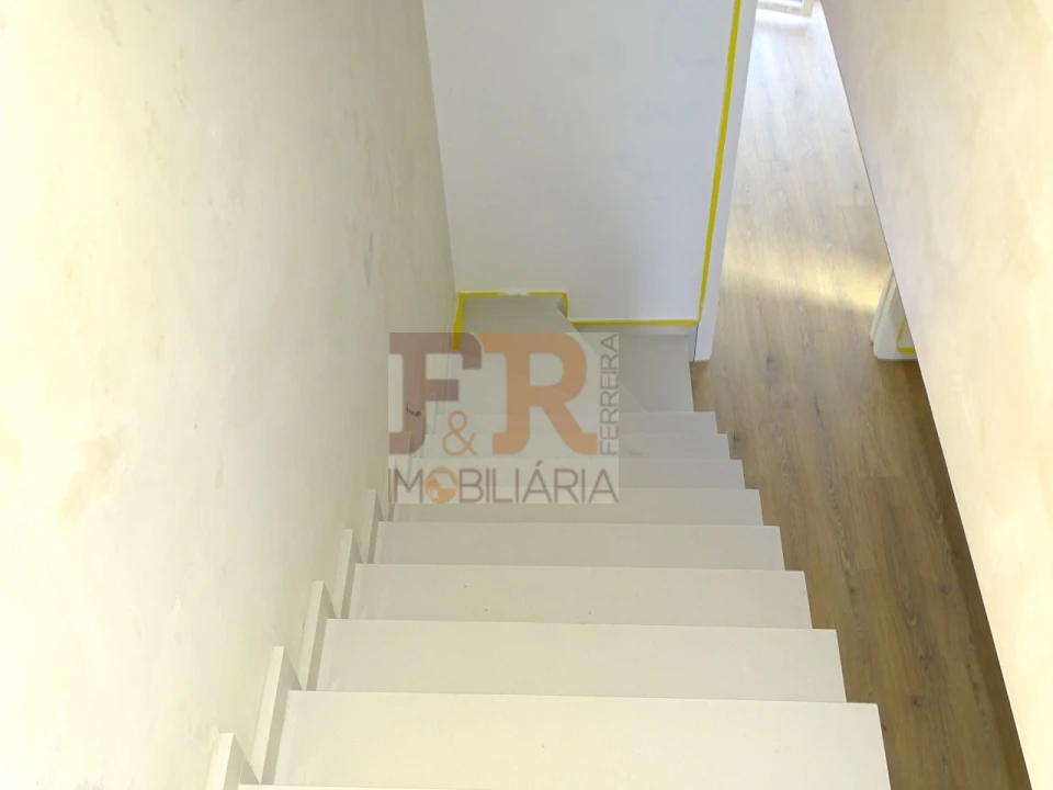 Moradia T3 para Venda em Quinta do Conde Foto 25