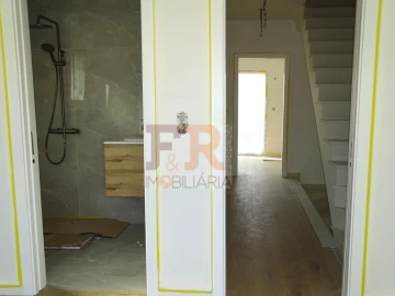 Moradia T3 para Venda em Quinta do Conde