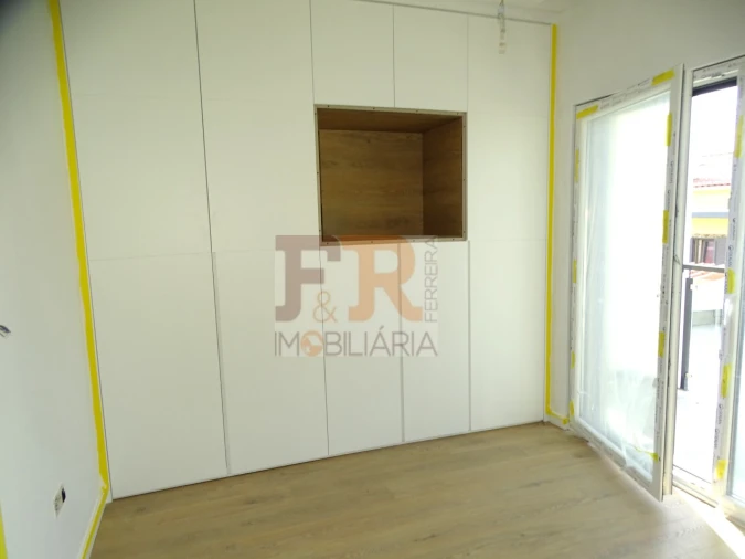 Moradia T3 para Venda em Quinta do Conde Foto 13
