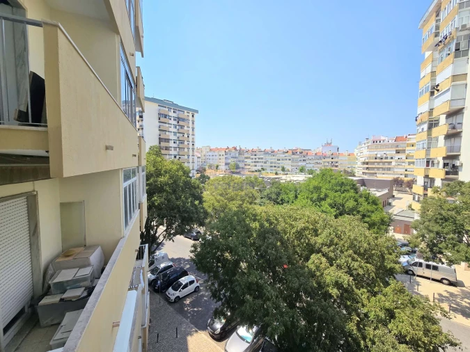 Apartamento T3 para Venda em Benfica Foto 4