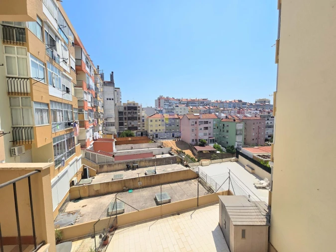 Apartamento T3 para Venda em Benfica Foto 9