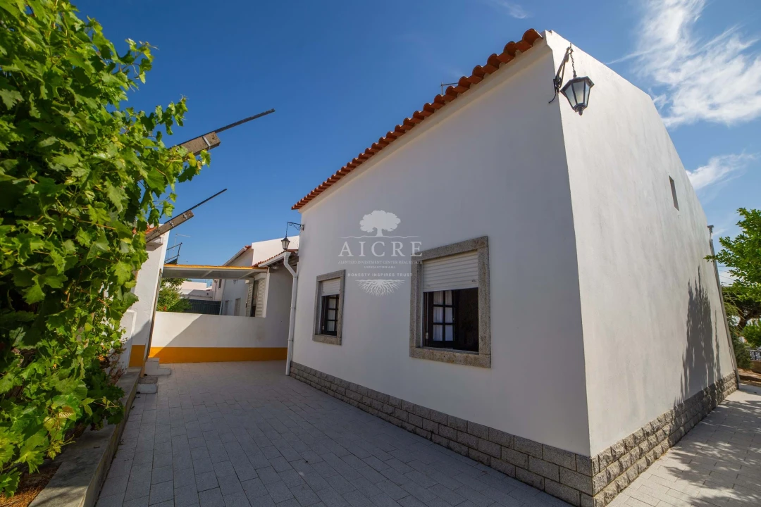 Moradia T3 para Venda em Nossa Senhora da Tourega e Nossa Senhora de Guadalupe Foto 17