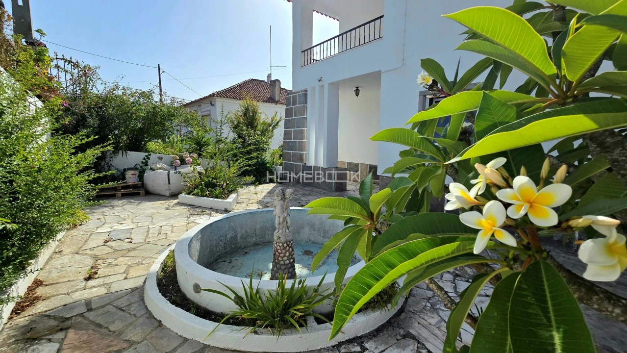 Moradia T5 para Venda em Agualva e Mira-Sintra Foto 14