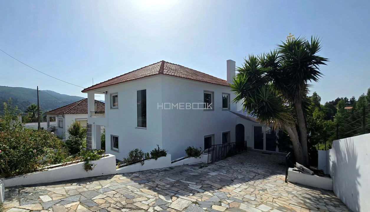 Moradia T5 para Venda em Agualva e Mira-Sintra Foto 15