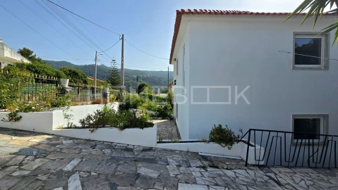 Moradia T5 para Venda em Agualva e Mira-Sintra