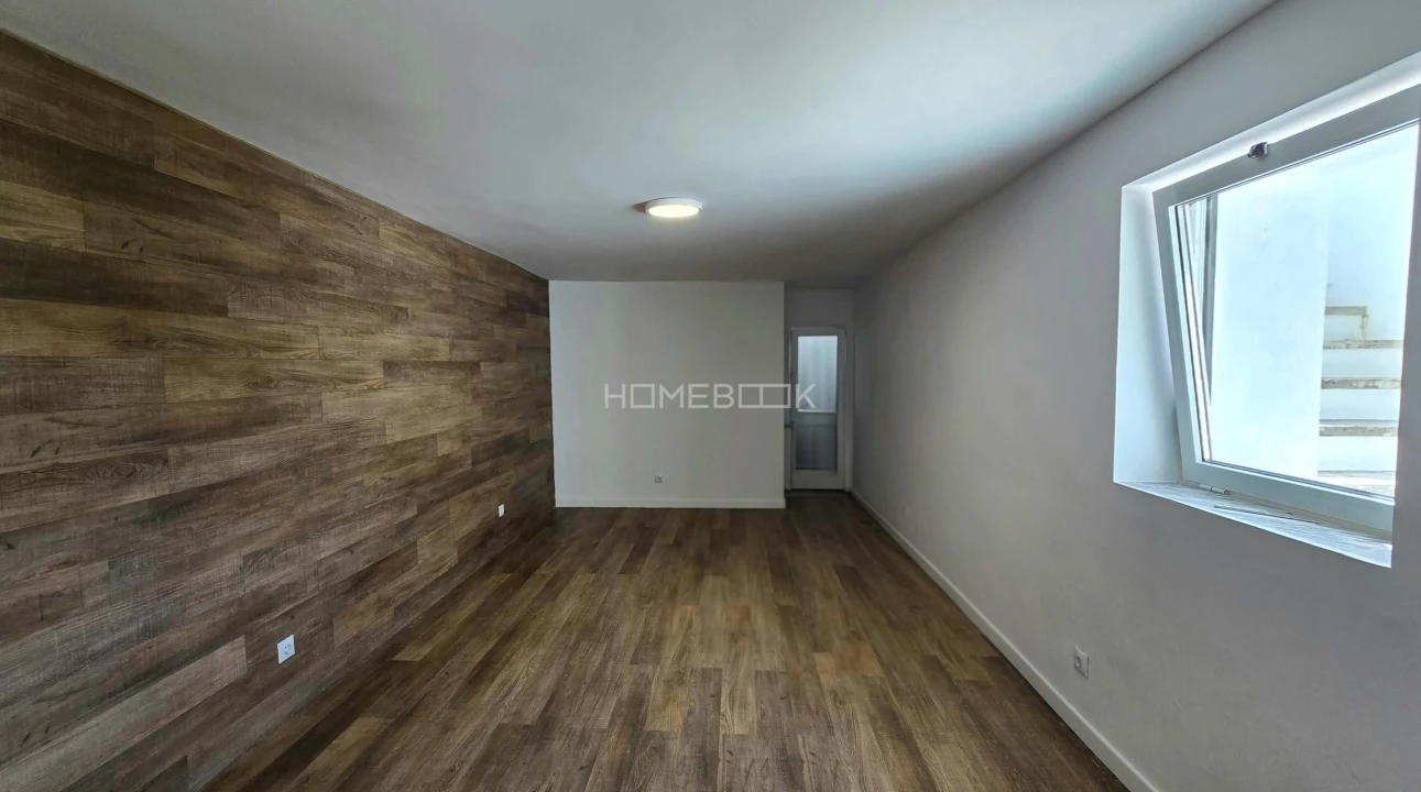 Moradia T5 para Venda em Agualva e Mira-Sintra Foto 54