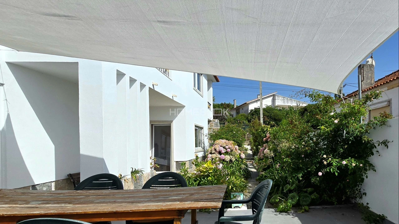 Moradia T5 para Venda em Agualva e Mira-Sintra Foto 8