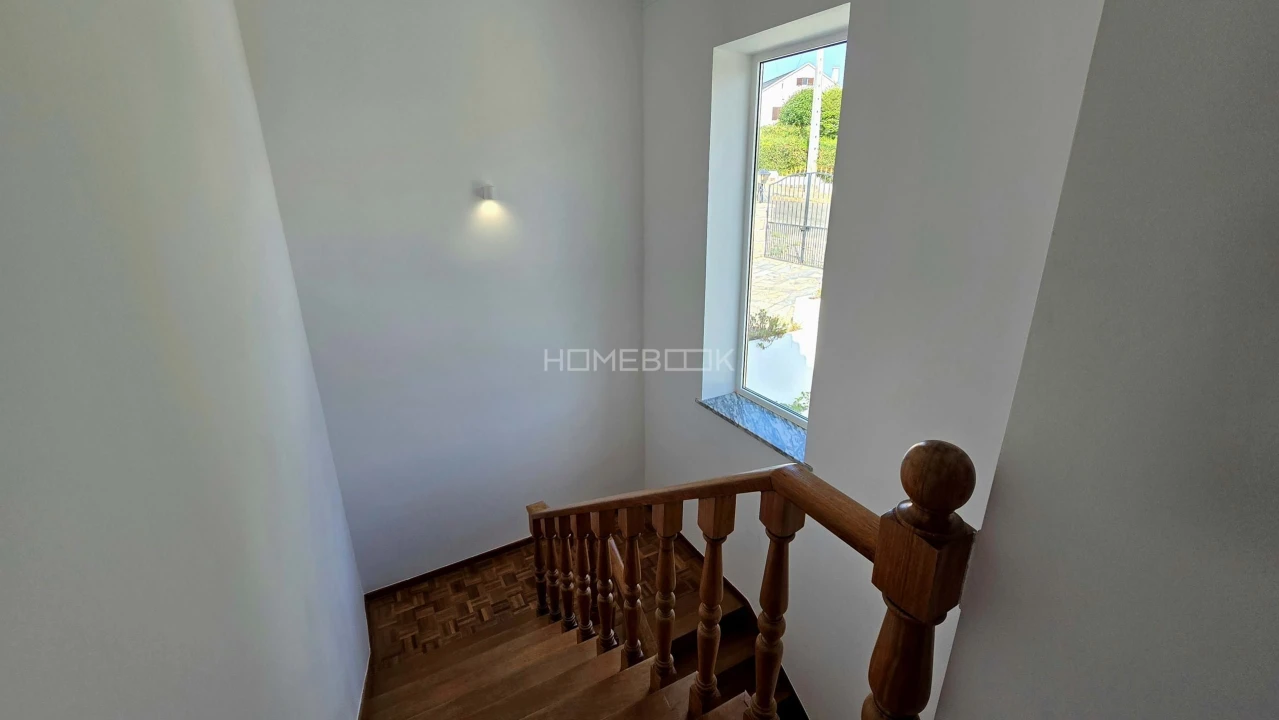 Moradia T5 para Venda em Agualva e Mira-Sintra Foto 52