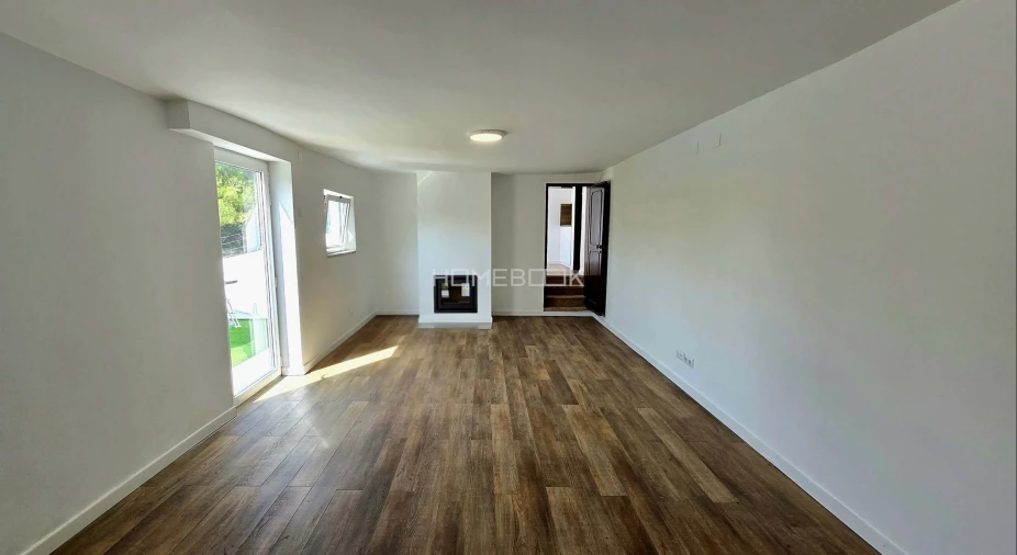 Moradia T5 para Venda em Agualva e Mira-Sintra Foto 55