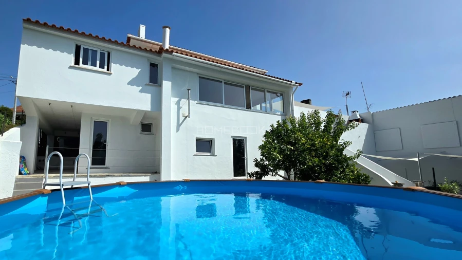 Moradia T5 para Venda em Agualva e Mira-Sintra Foto 17