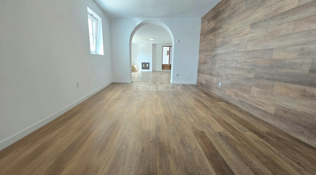 Moradia T5 para Venda em Agualva e Mira-Sintra Foto 56