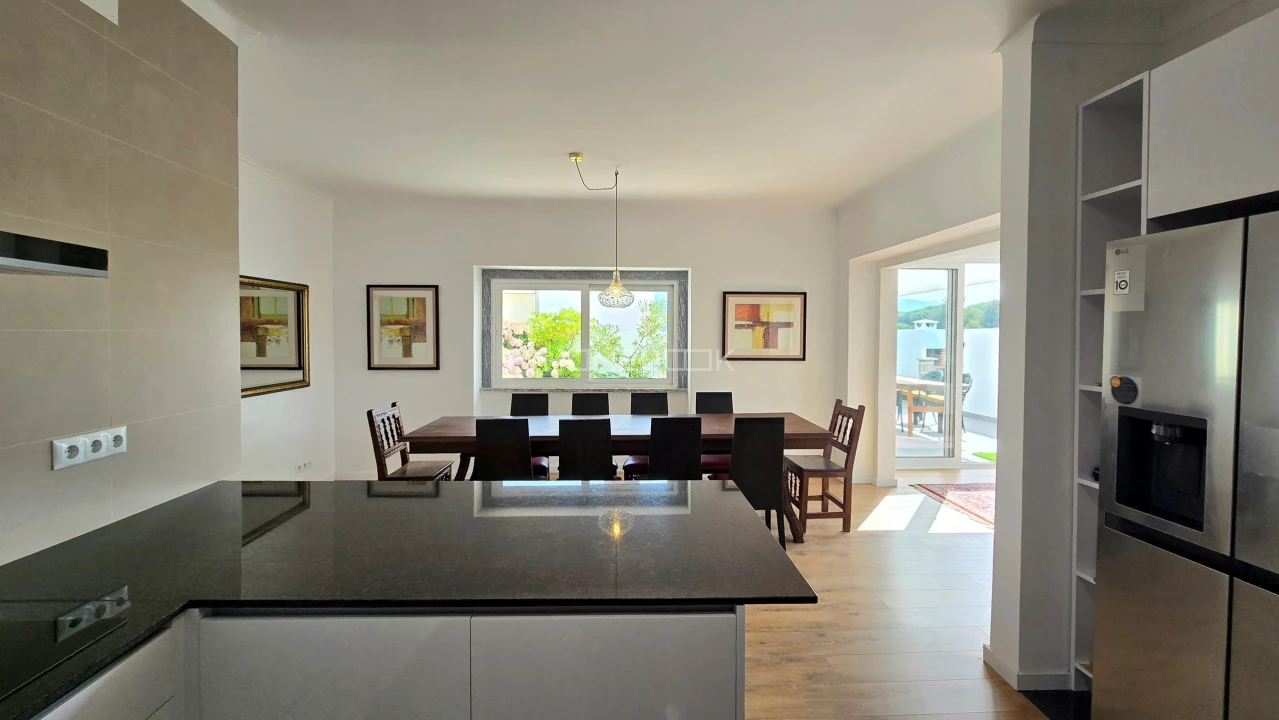 Moradia T5 para Venda em Agualva e Mira-Sintra Foto 35