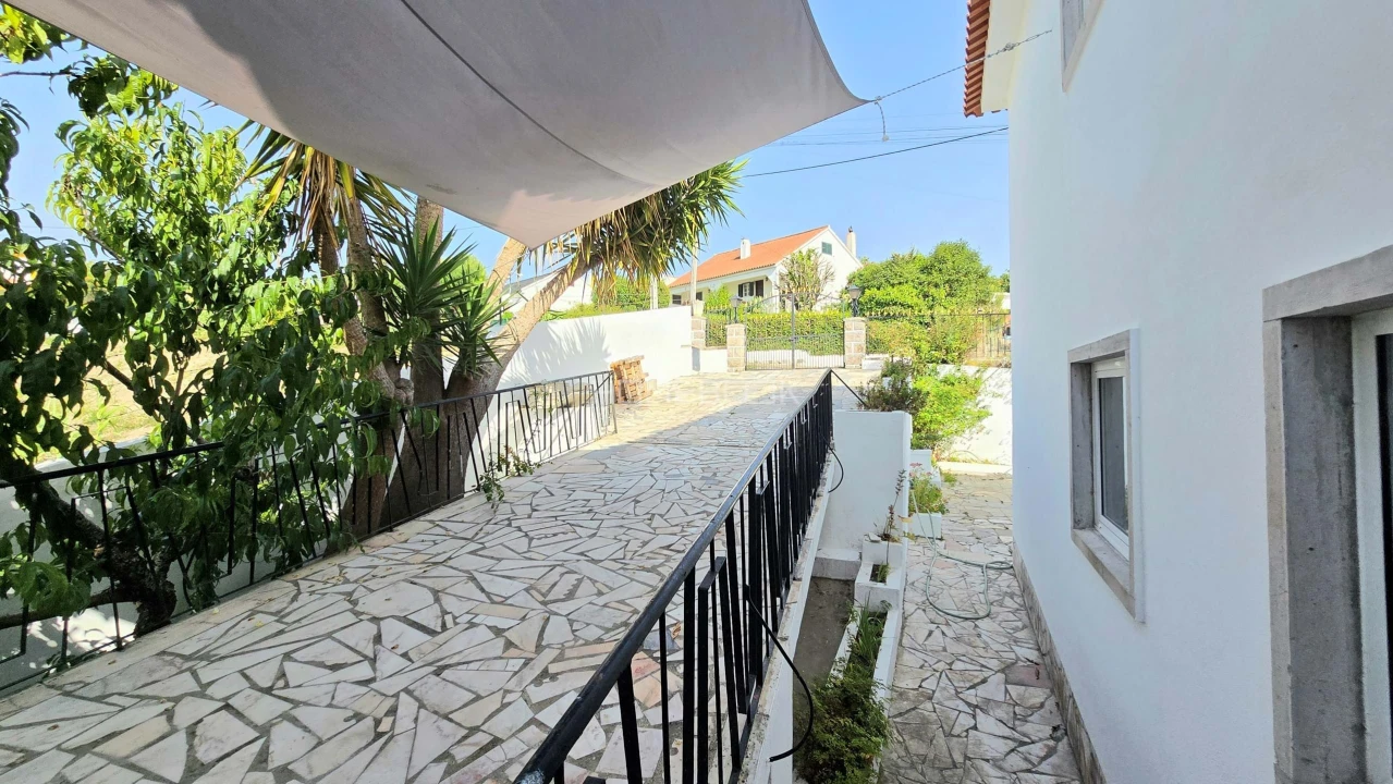 Moradia T5 para Venda em Agualva e Mira-Sintra Foto 13