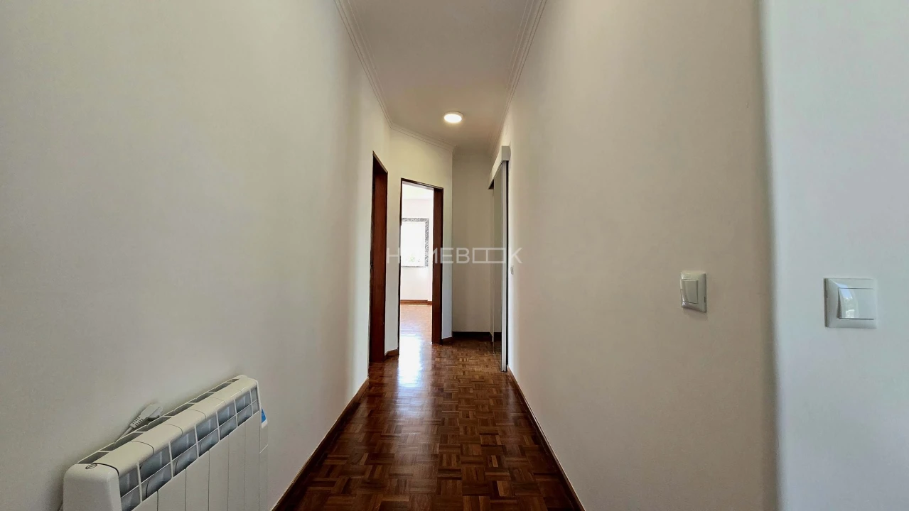 Moradia T5 para Venda em Agualva e Mira-Sintra Foto 38