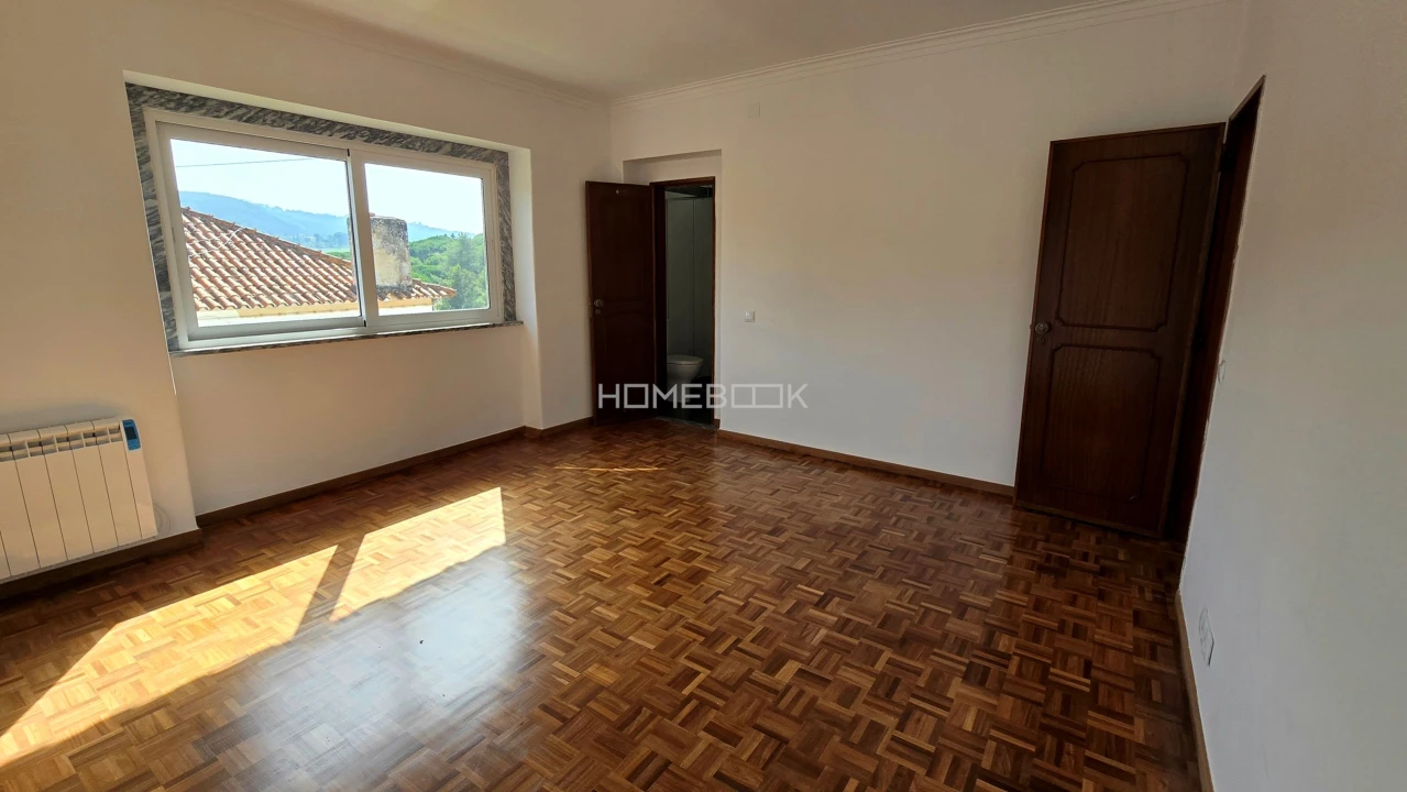 Moradia T5 para Venda em Agualva e Mira-Sintra Foto 27